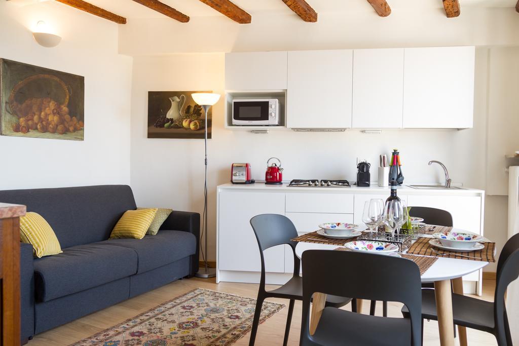 Casa Corvina Apartment Verona Exterior photo